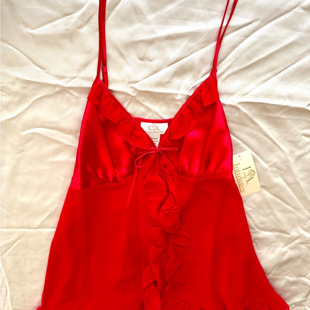 NWT Beautiful Red Satin & Chiffon lingerie babydoll set, Ruffle details Size M